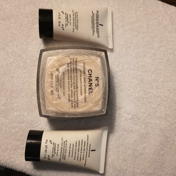 Chanel No 5 Bath Combo. - Picture 3 of 5